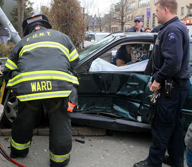 Trapped for 20 mintes: Sheepshead Bay Woman freed by ‘Jaws of Life’ after wreck