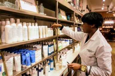 Fresh Kiehl’s! Skin-care store marks Brooklyn opening with road rash bash, park cash