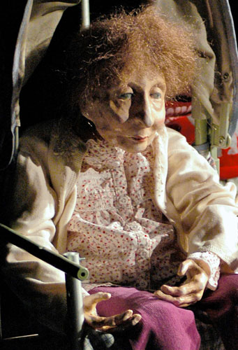 String theories: Puppet show performs stories by people with dementia