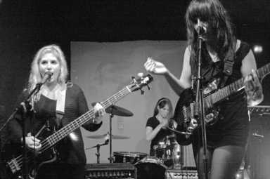Sharkmuffin attack! W’burg trio sinks its teeth into the music world