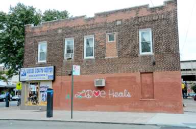 ‘Love Vandal’ strikes again!