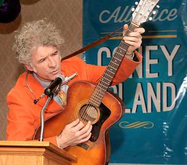 Gala celebrates People’s Playground