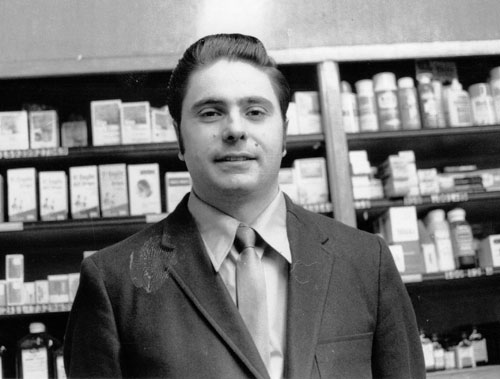 Pill-er of the community — Coney pharmacist and activist Frank Giordano retires