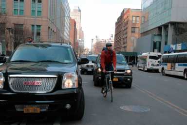 Downtown cops vow to give double-parkers the full-court press