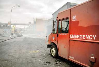 Massive fire destroys Greenpoint recycling plant