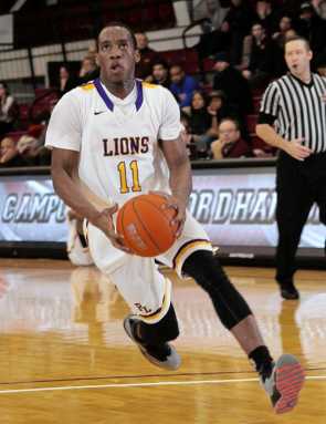 Bishop Loughlin outlasts Iona Prep, moves into city semifinals