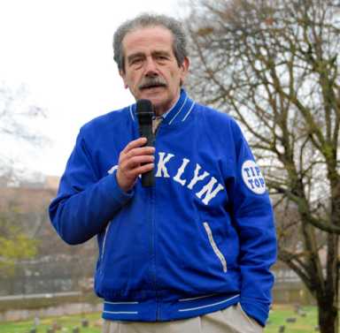Dusting off the plate: Baseball great’s restored burial monument unveiled