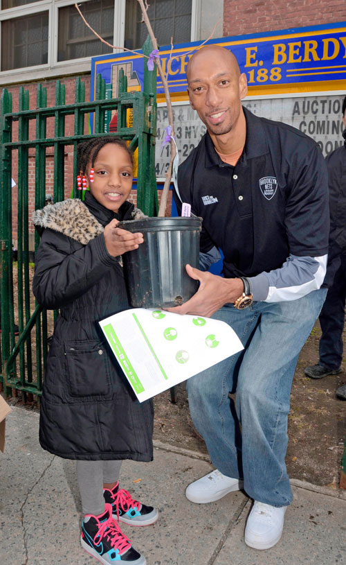 Arbor yay! Nets give trees to Coney kids