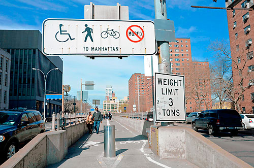 Brooklyn Bridge revamp plan raises noise fear among neighbors