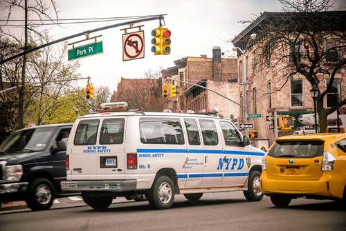 Turnoff! Police officer makes illegal turn on Flatbush Avenue