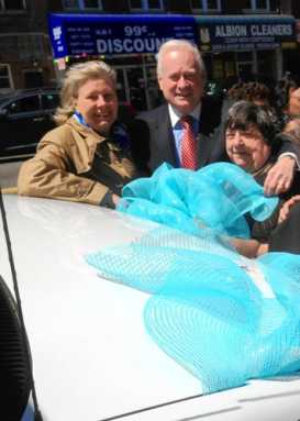 Standing O is at it again!