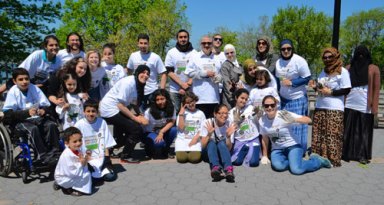 Arab American Association helps clean up Shore Road Park
