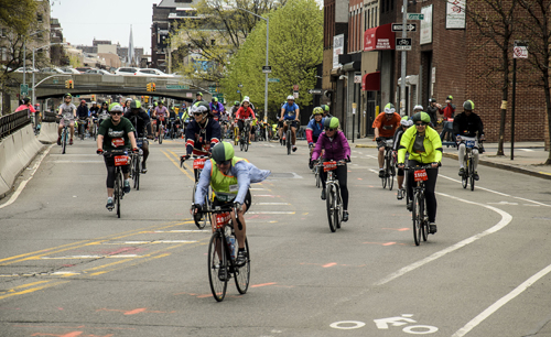 Cyclists take to the BQE for borough-spanning ride