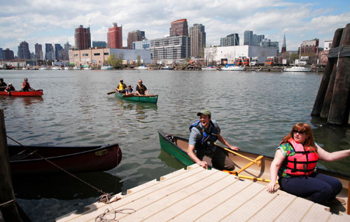 Super fun on the Superfund! Boat club invites public to ply Newtown Creek