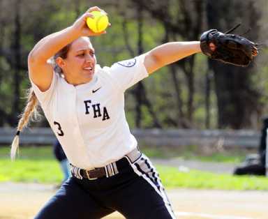 Fontbonne misses chance to secure regular season title with loss to Molloy
