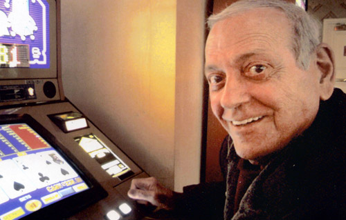 Cosmo ‘Gus’ Cangiano, who put his family’s deli dynasty on the map, dies at 81