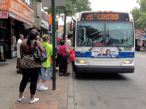 Stalled subway strands riders between Kings Highway and Downtown