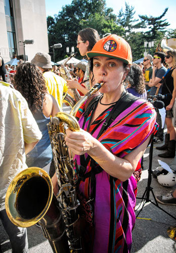 VIDEO: Drummers and horn players take over library steps