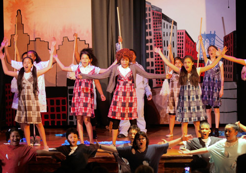 Carroll Gardens school does ‘Annie’