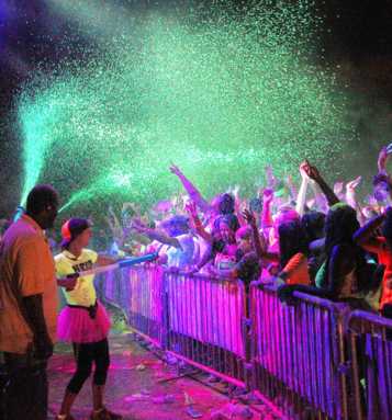 Good vibes at Aviator neon run