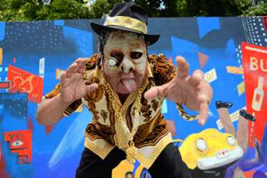 Free sidewalk theater tour hits Coney and Sunset Park