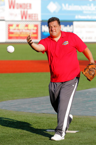 Boomer! Softball stars raise money at MCU Park