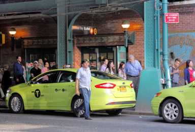 Scofflaw cabbies clog Sheepshead Bay Road