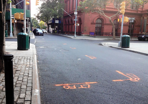 Signs of incision decisions on newly smoothed B’Heights street