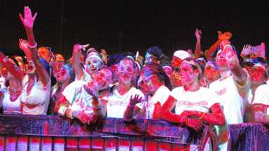Flashy dash: Fluorescent run at Aviator