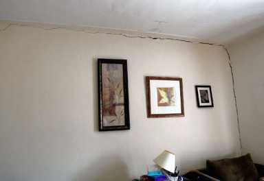 Cracked house: Flatlanders evacuated over fearsome fracture