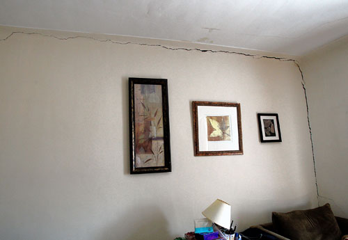 Cracked house: Flatlanders evacuated over fearsome fracture