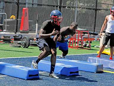Youthful Erasmus Hall squad set to continue winning ways