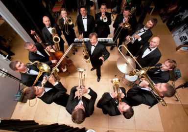 Renowned Russian sax player swings into Manhattan Beach