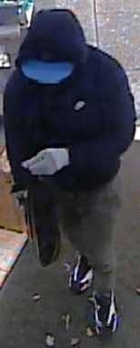 Shots fired in attempted jewelry store robbery