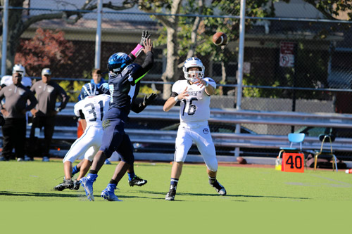Rueda’s three touchdown passes power Brooklyn Tech past Canarsie