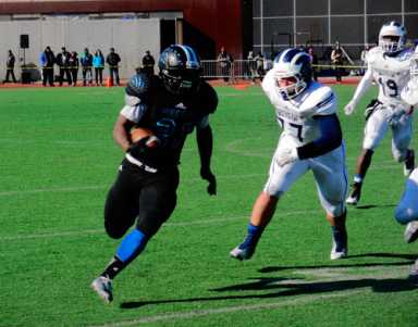 Dual-back attack powers Grand Street past Brooklyn Tech