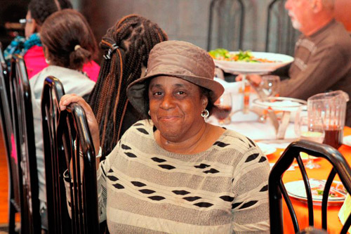 Bay Democrats host Thanksgiving feed in Gravesend