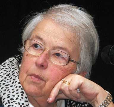 Schools chancellor won’t help city fight home conversions that overcrowd schools