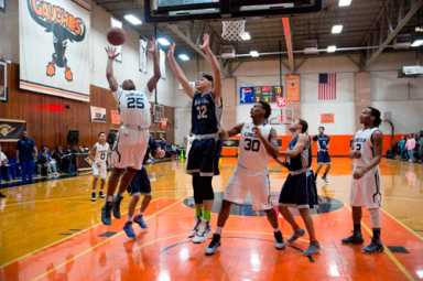 Tripp’s third-quarter surge powers Lincoln to statement win