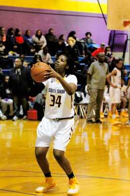 Late free throws doom South Shore before postgame brawl