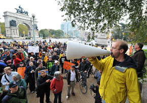 Dueling rallies over bike lane! Supporters out-spoke foes