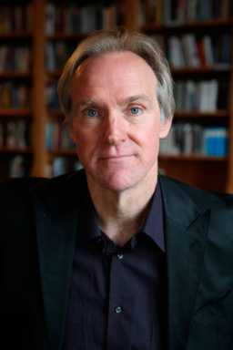 Boerum Hill poet pens book about life in conflict zones