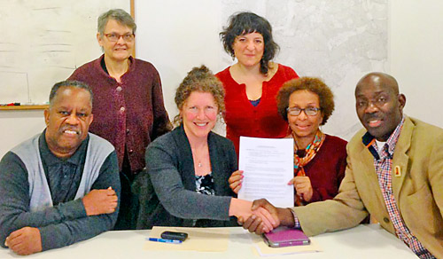 Standing O offers profusion of shout-outs to Bergen garden