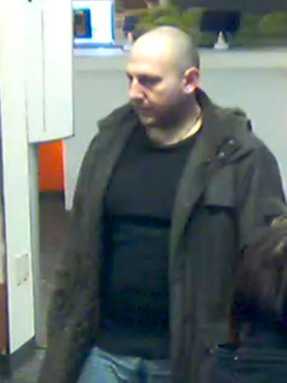 Cops chasing trio of identity thieves