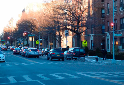 Drivers: Poorly timed signals slow Fourth Avenue