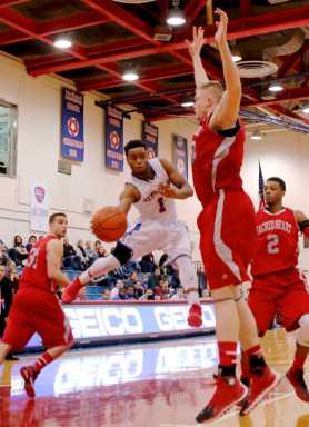 Hooper powers first-place Terriers past Sacred Heart
