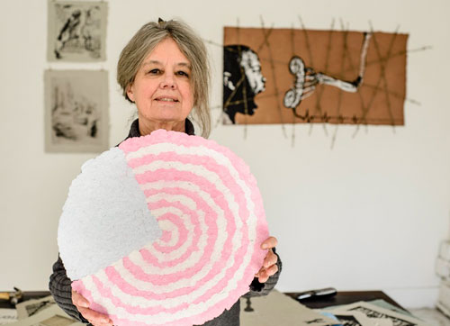 Veterans turn their old uniforms into works of art