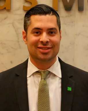 Standing O is keeping the porch light on