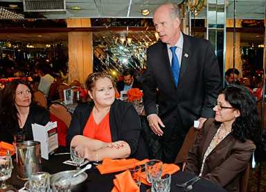 Warring parties: Same time, same place, competing fund-raisers for rival pols