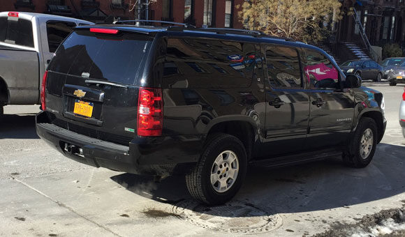 Idle worship! Mayor’s cars running while he jogs at Slope Y